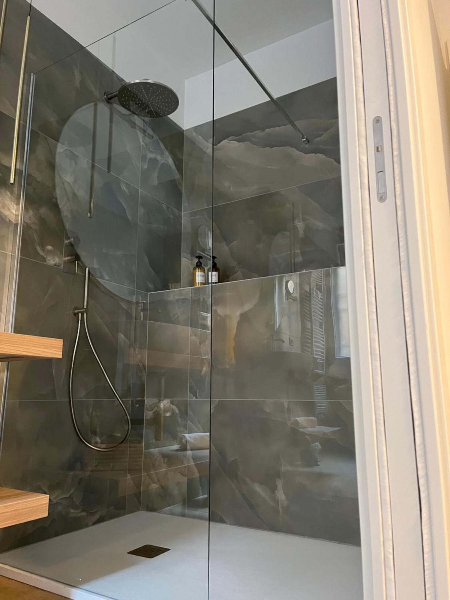 Calari Rooms - Affittacamere Bologna Kültér fotó